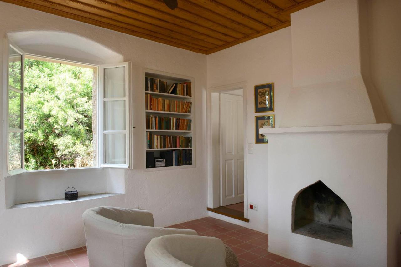 Patrick & Joan Leigh Fermor House Bed & Breakfast Kardamyli Dış mekan fotoğraf